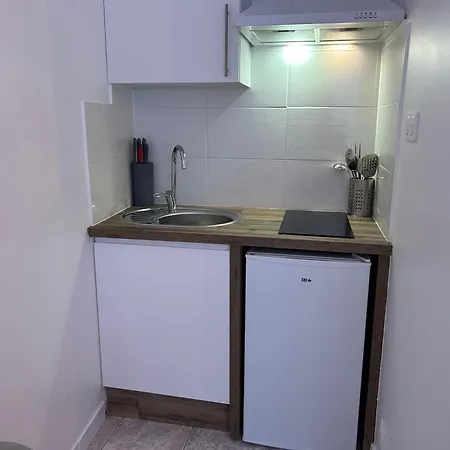 Antibes Chez Celine Этапль