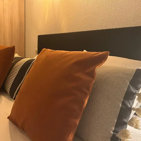 Antibes Chez Celine Apartamento *